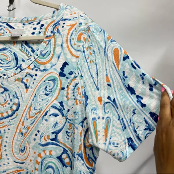 Chico's paisley v-neck tee t-shirt womens Size 3 (XL) blue short sleeve beach - Image 5
