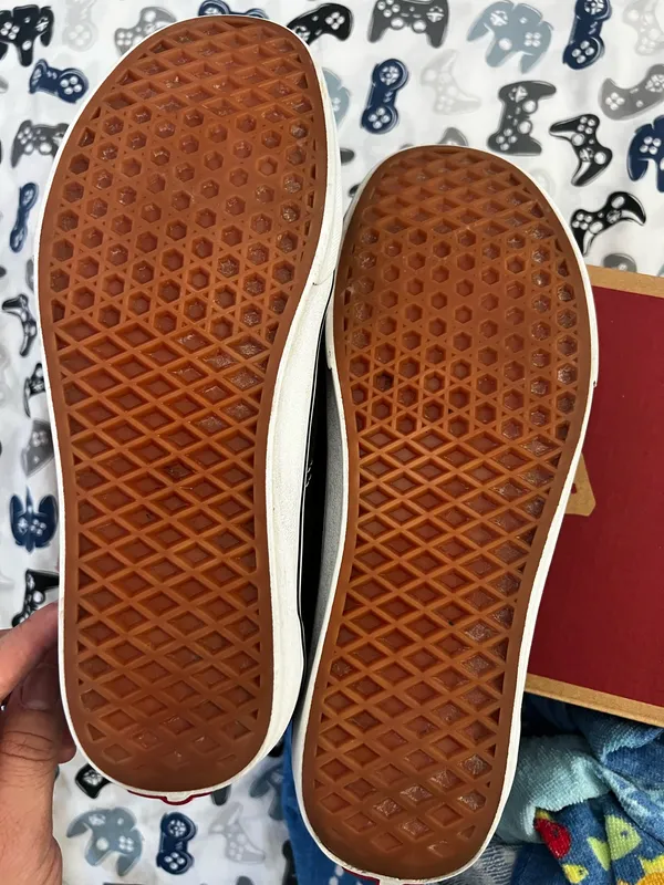 Men’s vans  - Image 4