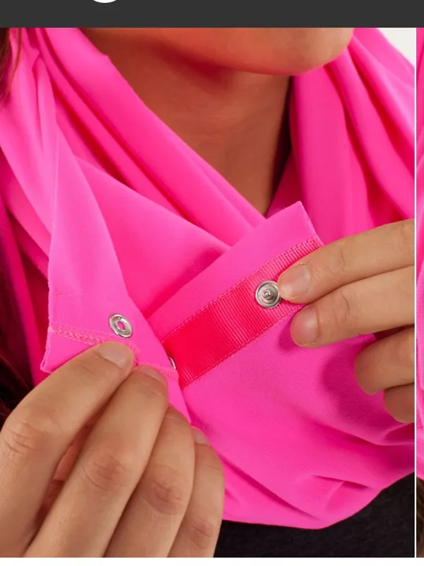 Lululemon Vinyassa Scarf in Raspberry Glo Light - Image 4