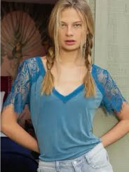 POL Blue 1/2 lace sleeve v-neck tee - Image 7