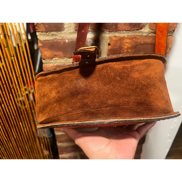 Vintage 70s Tooled Leather Suede Saddle Bag Western Crossbody Purse - Image 7