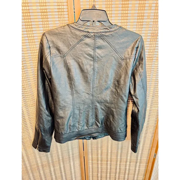 Buckle Black Motorcycle Grunge biker faux leather zip up jacket sz Medium - Image 8