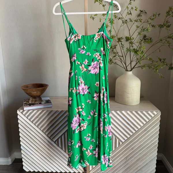 Sage The Label Greener Side Floral Wrap Midi Dress Green Small NWT - Image 6