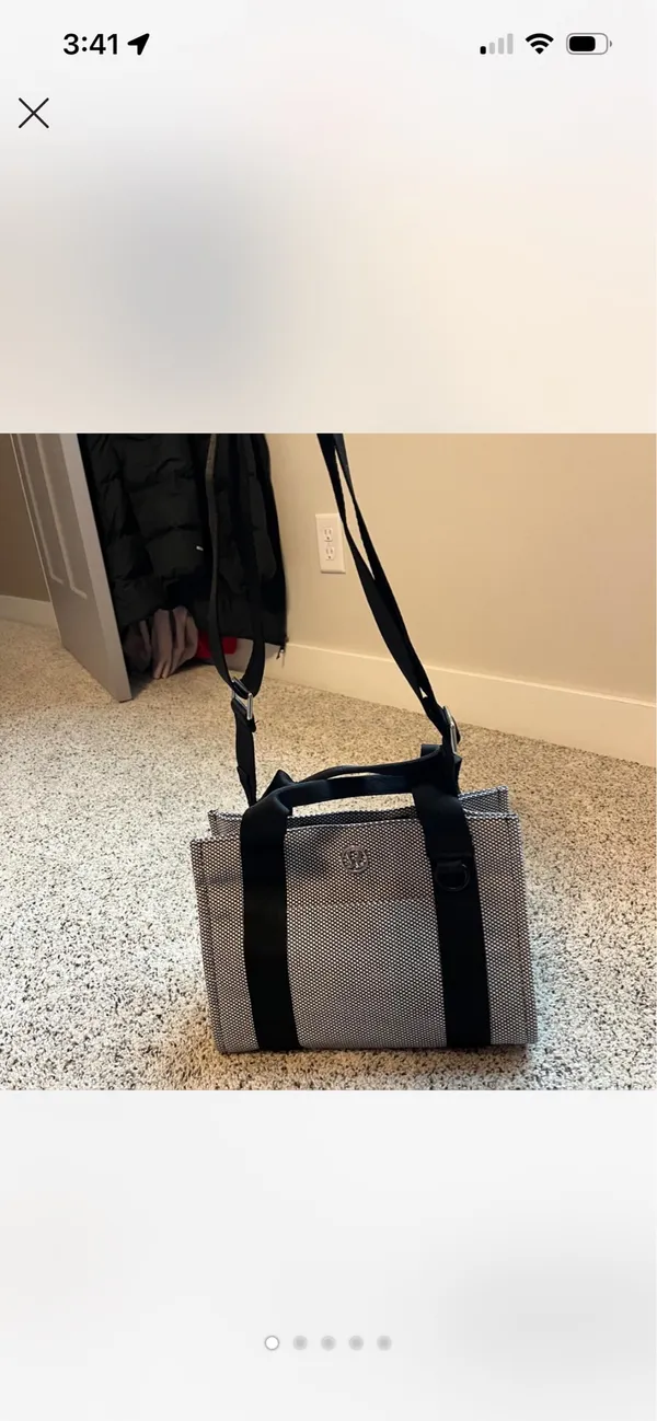 Lululemon shoulder tote - Image 2
