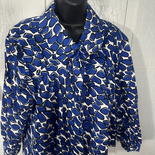 Sandro Blue and White Print Women’s Big Button  Blazer Size 1X EUC - Image 4