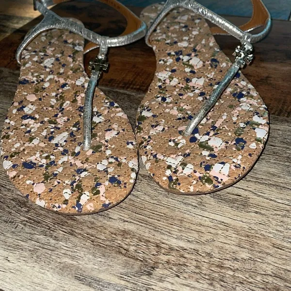 Tory Burch Silver Quilted Marion T-strap sandals - Image 6