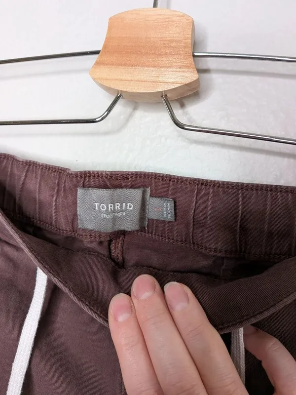 Torrid Womens Burgundy 3.5" weekend mid rise Drawstring Shorts Size 1X - Image 4