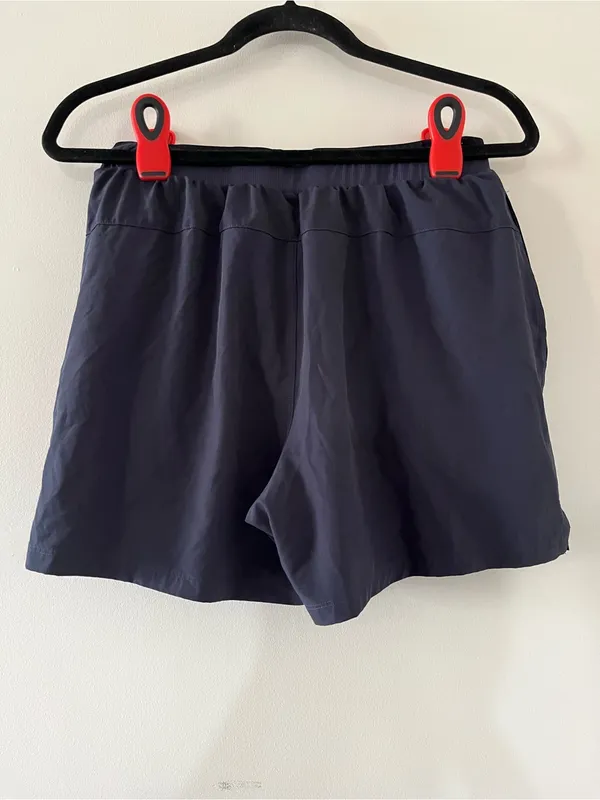 Fabletics Navy Blue Athletic Shorts Medium Running Travel Activewear Workout - Image 3