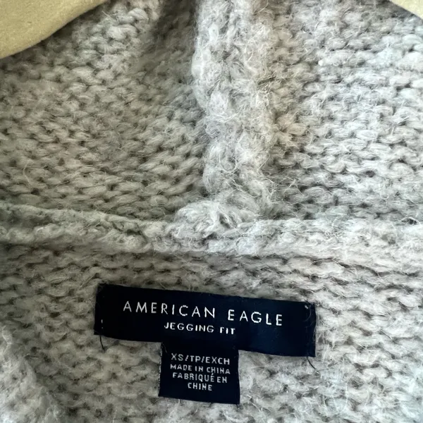 American Eagle Soft Gray Knit Sweater - Image 3