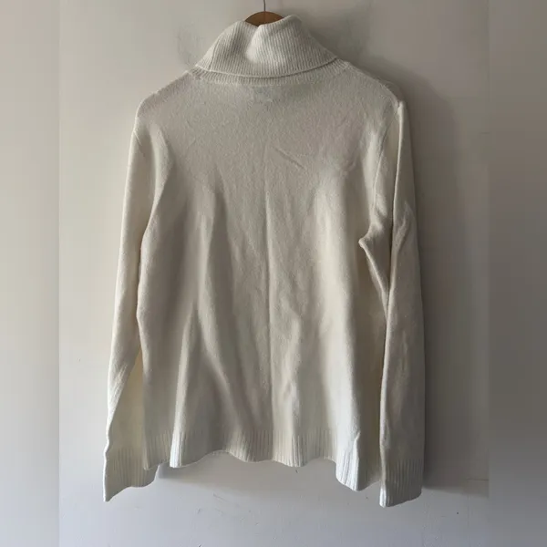 J. Crew White Wool Blend Turtleneck‎ Sweater Button Detail - Image 4