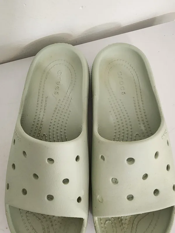 Crocs Pale Green Slide Sandals Size 7 - Image 4