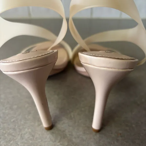 Deltan Bachelorette Prom Wedding Neutral Preppy Coquette Patent Heels 8 - Image 4