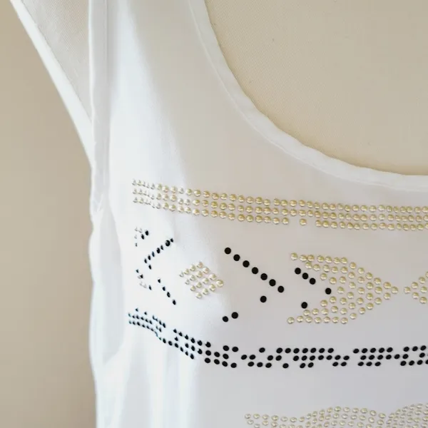 Lipstick embellished aztec design tanknsize medium - Image 2