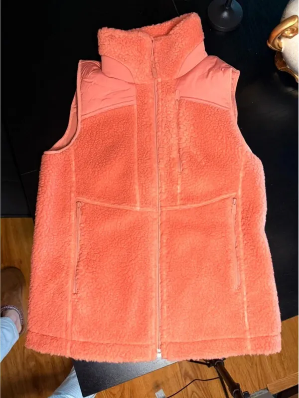 Lululemon Textured Fleece Full-Zip Vest Coral Pink Size 0 NEW - Image 3
