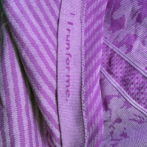 Lululemon Women’s 6 Purple Top Run Swiftly Tech Long Sleeve‎ Yoga Athleisure - Image 6