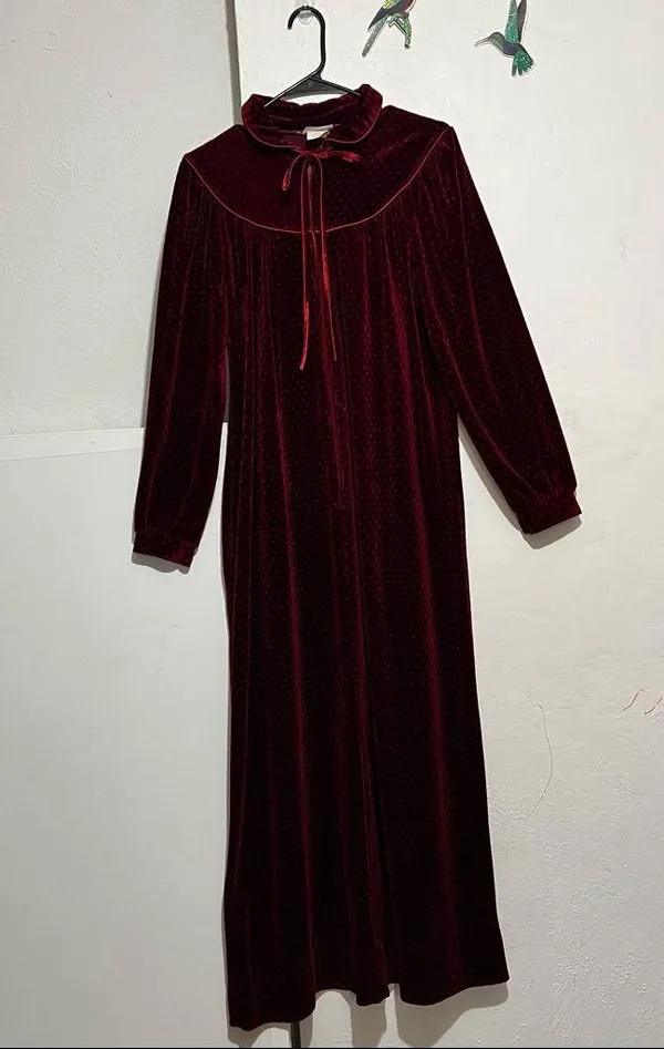 Vintage Gown sleep dress :BoxK: - Image 4