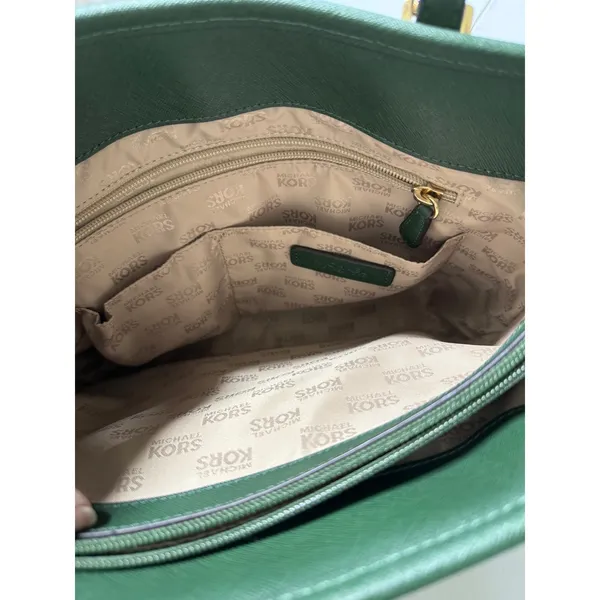 Michael Kors Voyager Medium Top Zip Tote Dark Green Saffiano Leather Handbag - Image 4