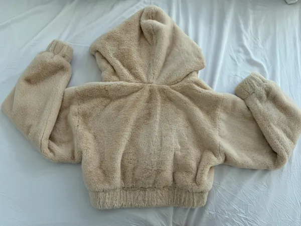 Urban Outfitters Faux Fur Crop Jacket - Image 5
