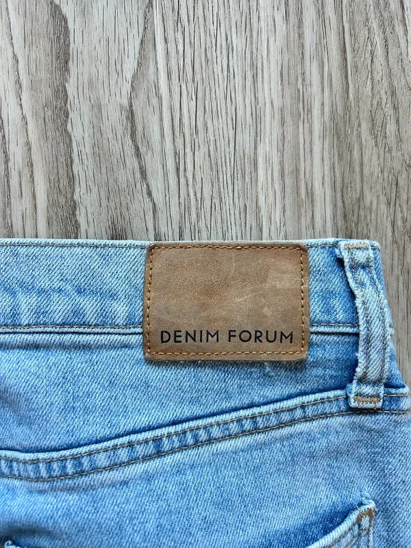 Aritzia Denim Forum The Arlo Hi-Rise Straight Jean in Light Wash Size 29 - Image 11