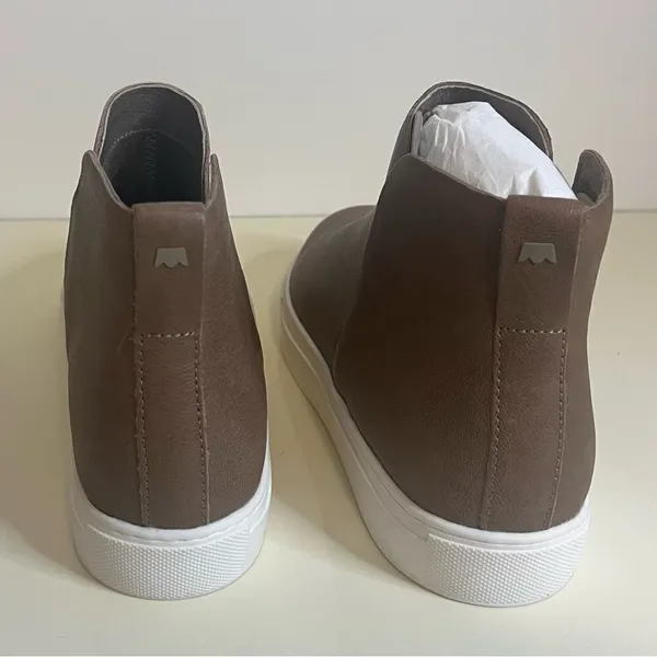New without box Birdies Falcon Leather Bootie sz 8.5 - Image 3