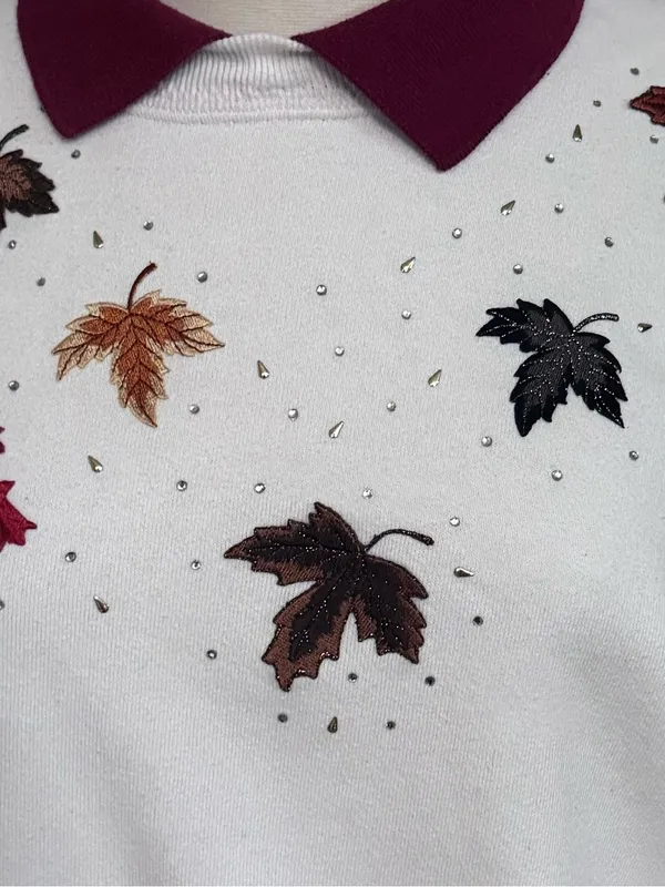 Vintage Fall Leaf Sweatshirt 90s Embellished Collar White Burgundy XL - Image 7