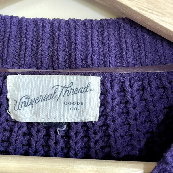 Universal Thread royal purple cable‎ knit soft women's size M cropped sweater - Image 4