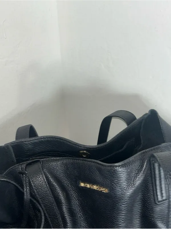 MICHAEL Michael Kors Black Pebbled Leather Shoulder Tote with Gold Logo - Image 6