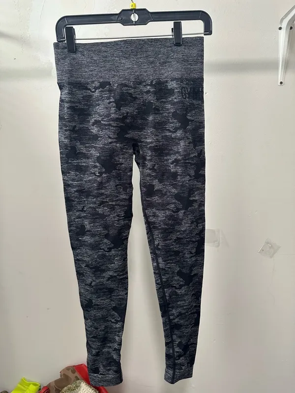 Gymshark Gray & Black Camo Seamless Leggings - Image 2