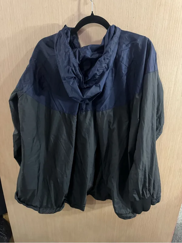 Women’s Nike Navy & Black Zip Up Windbreaker Jacket Size XL - Image 3