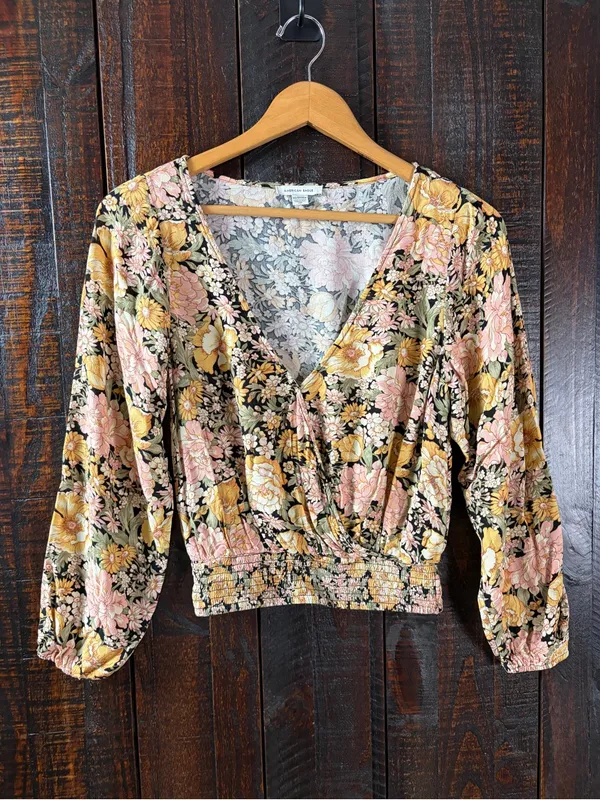 American Eagle Floral Faux Wrap-Front Smocked Hem Top - XS - Image 5
