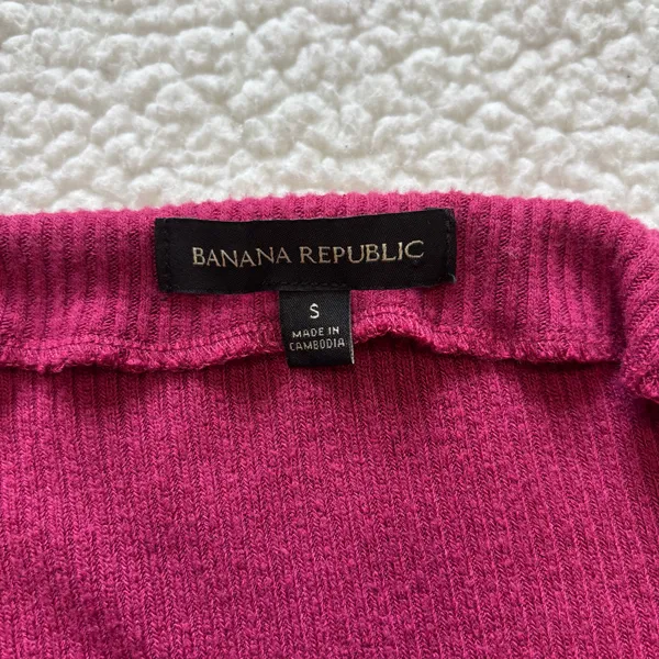 Banana Republic Fuchsia Draped Cowl Neck Ribbed Knit Top Fall Quiet Luxury cozy - Image 4