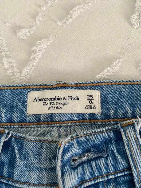 Abercrombie and fitch jeans - Image 5