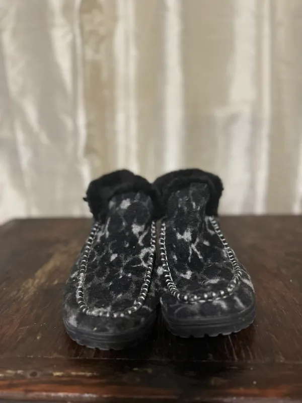 Boots - Image 2