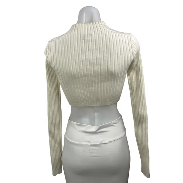 Edikted Women's Cream Mock Neck Ribbed Knit Long Sleeve Crop Top Size XS/S - Image 3