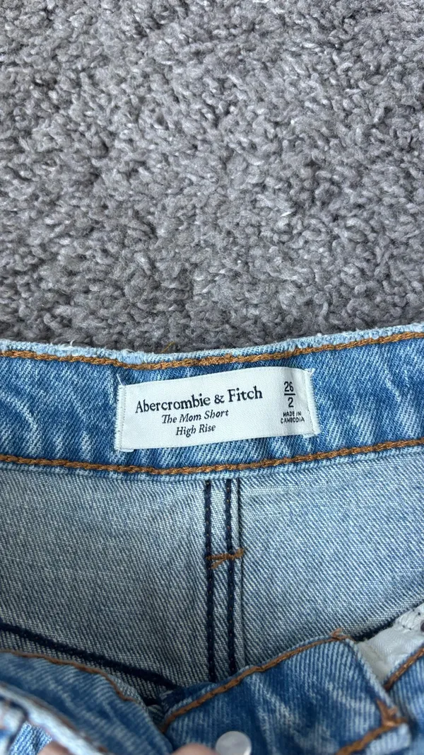 Abercrombie The Mom Shorts High-Rise - Image 3