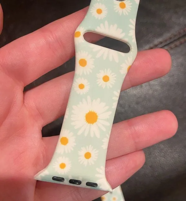 Daisy Apple Watch band Yellow - Image 2