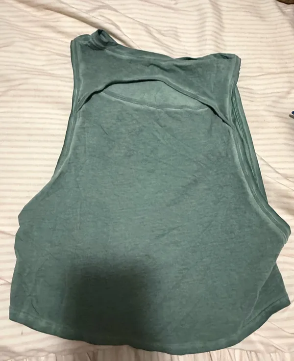 Lululemon Loose Tank Fit 4 - Image 2