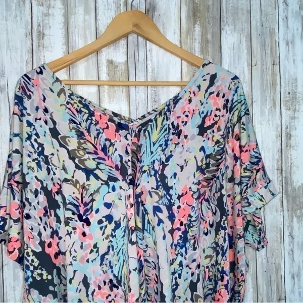 Jodifl Colorful Jungle Dolman Blouse •Medium - Image 4