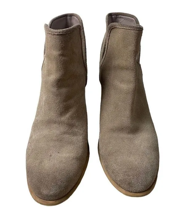 9.5 Hinge Perforated Heeled Ankle Bootie - Image 4