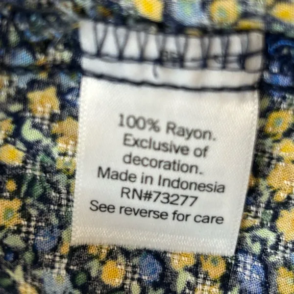 Croft & Barrow women Blue and Yellow Floral Top long sleeeve. - Image 13