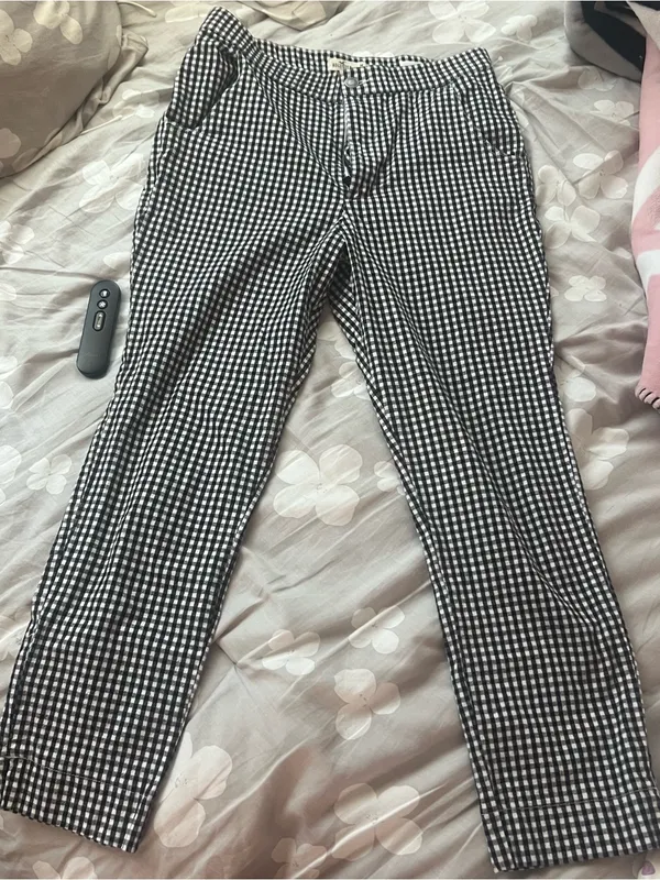 Women's Black & White Gingham Slim Jeans - Image 2