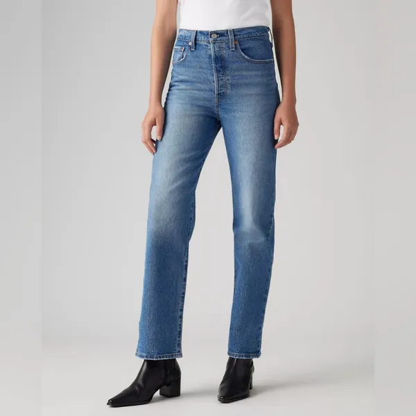 NWT Levi’s Ribcage Straight Ankle Jeans - Image 2