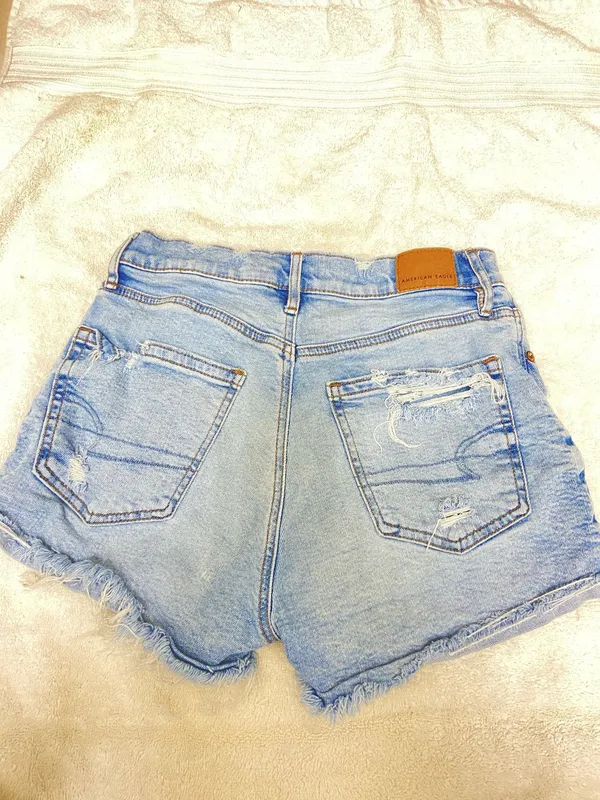 American Eagle Outfitters blue denim shorts #americaneagle #denim - Image 5