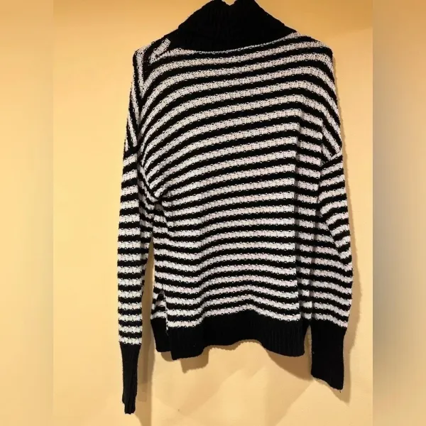 NWOT GAP- black and white stripped turtleneck sweater - Image 2