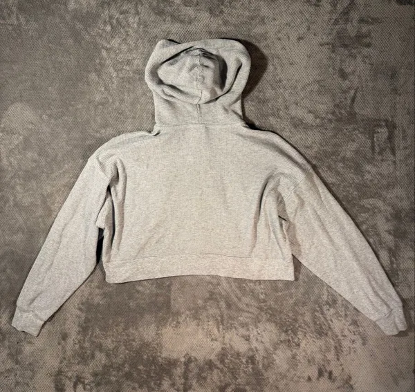Aritzia TNA Women’s Size 2 Gray Waffle Knit Semi Cropped Full Zip Hoodie Jacket - Image 6