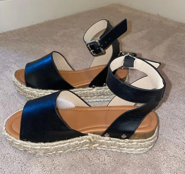 black platform Sandals Size 7 - Image 2