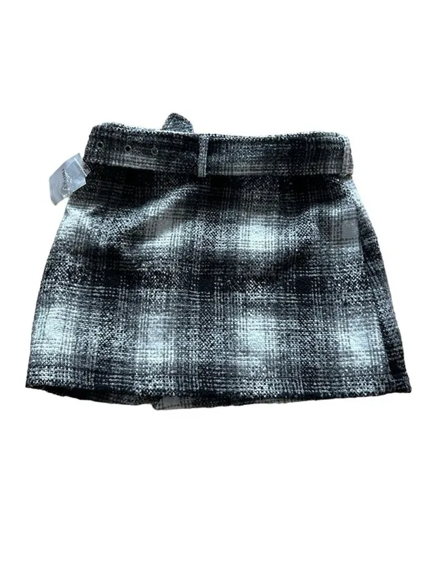 Forever 21 Black Gray White Belted Mini Skirt Medium - Image 2