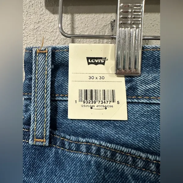 NWT Levi’s 501 High Rise Straight Leg 30x30 - Image 4