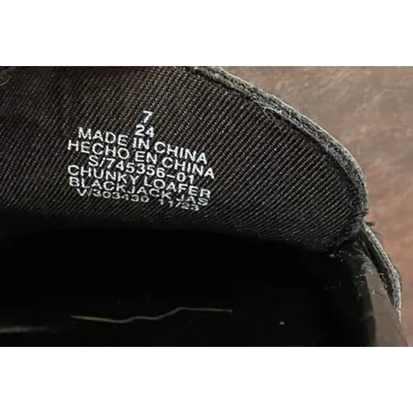 Old Navy NWOB Black Croc Faux Leather Y2K Chunky Heel Loafer with Gold‎ Chain Size 7 - Image 7