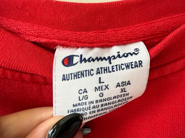 UMD Crewneck Champion - Image 3